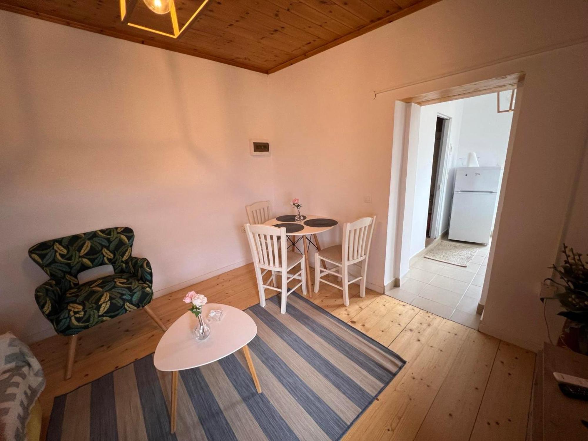 Agnes Rooms Pelekas Buitenkant foto